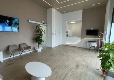 La sala d'attesa dello studio dentistico di Ghezzano, in Via Carducci