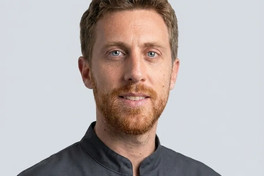 Il Dott. Andrea Di Stefano, odontoiatra dello studio dentistico di Ghezzano, Pisa