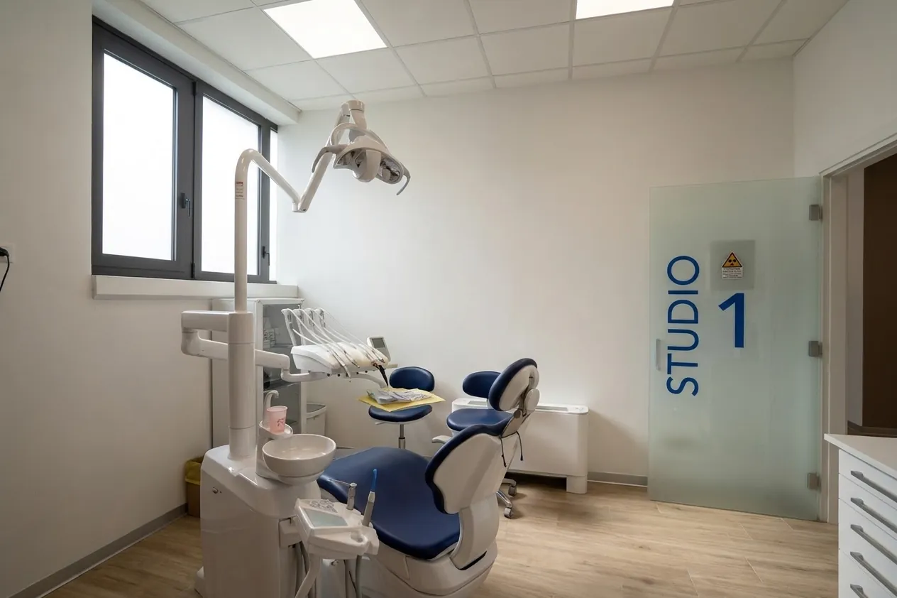 Il riunito della sala operativa 1 dello studio dentistico di Via Carducci a Ghezzano